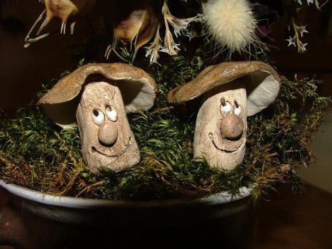 Houbínci radost skřítek lesní drobnost les houba houbička maličkost houbínek 
