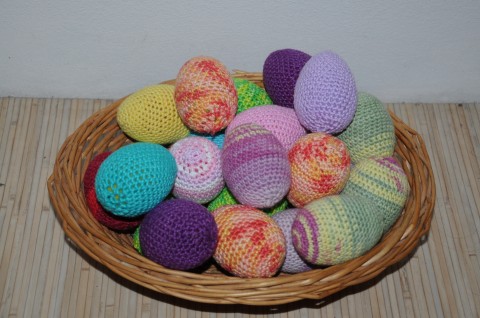 háčkované - velikonoční kraslice velikonoce vajíčka 