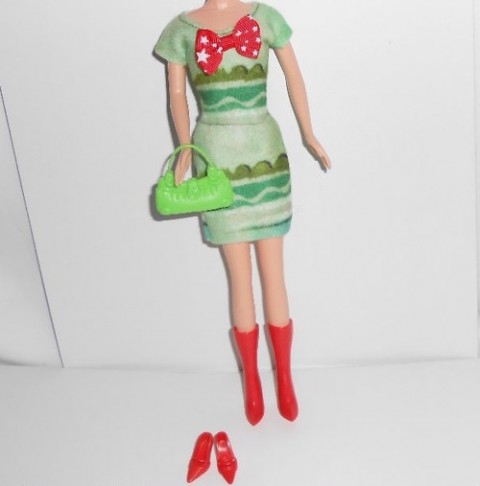 Kostýmek zelený Barbie s doplňky kabelka sukně kalhoty sako boty barbie 