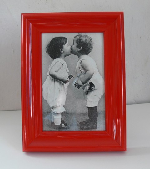 Obrázek - dětský polibek v červeném obrázek dekupáž 
