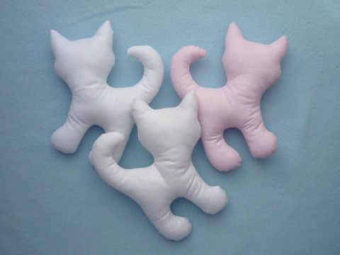 KOČIČKA k malování dárek bavlna kočka kočička hračka kočičí mazlík mazlíček textilní bavlněný číča látkový mazel látková hračka textilní hračka 