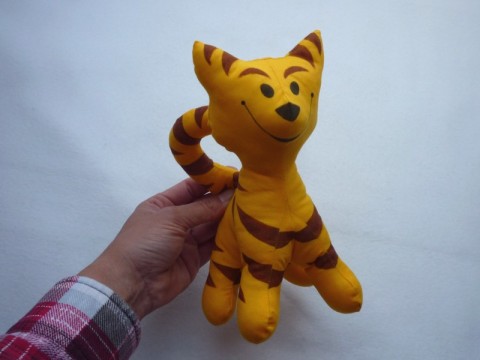 TYGŘÍK veselý tygří dárek tygr bavlna kočka kočička hračka kotě kočičí mazlík afrika šelma mazlíček textilní bavlněný safari tygři tygřík tygříci látkový mazel látková hračka textilní hračka 