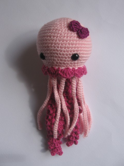 Medúzka růžová medúza chobotnice růžová háčkova 