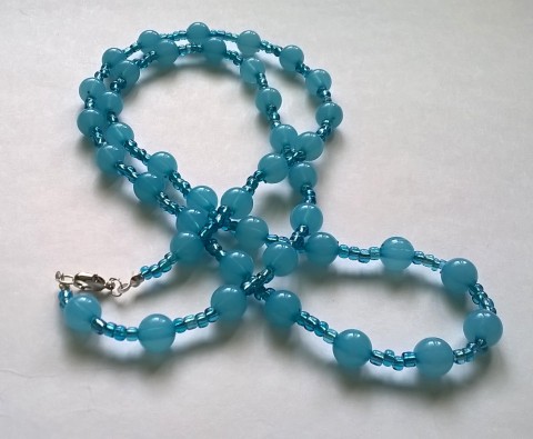 Modrý korálkoví náhrdelník 