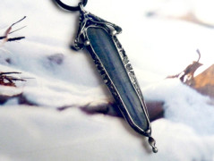 Granátový náhrdelník proti uhranutí