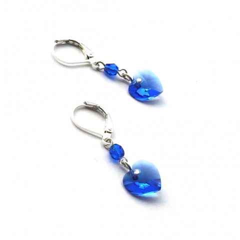 Sapphire Swarovski srdce - náušnice královna srdce modrá srdíčko jednoduché láska srdíčka nebe modré swarovski třpyt valentýn krátké blue obloha ples plesové slavnostní crystal lesklé zářivé drobné třpytivé královské srdcové modř blýskavé bál blyštivé srdíčkové královská království trůn 