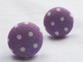 Puntíčky v lila–buttonkové náušnice