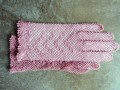 růžové krajkové rukavičky