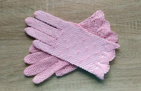 růžové rukavičky s krajkovým lemem krajka rukavičky crochet háčkovaná krajka lace gloves 