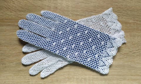 bílé háčkované rukavičky krajka rukavičky crochet háčkovaná krajka lace gloves 