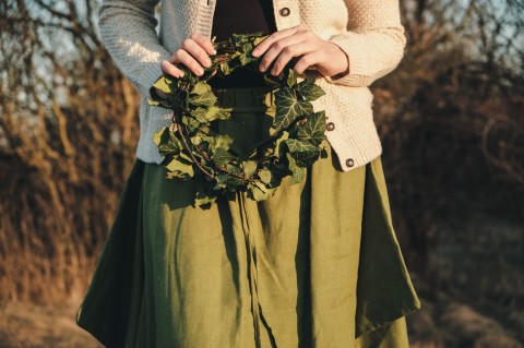 Lněná sukně přírodní zelená přírodní len khaki trávová olivová natural lněná do gumy s cípy 