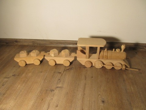 Vláček s vagónky hračka vláček dřevěná hračka dřevěný vláček 