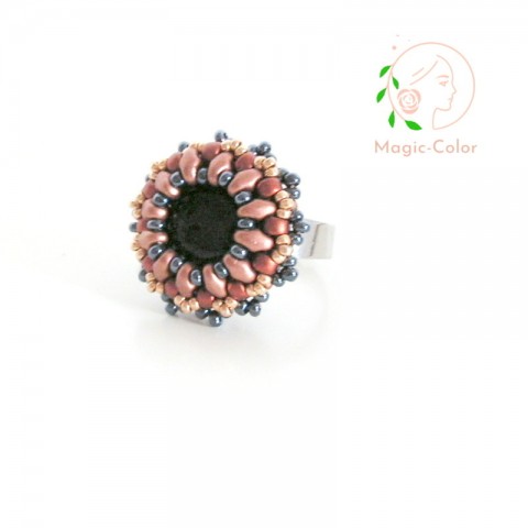 Podzimní elegance - prsten prsten šitý korálkový roztahovací 