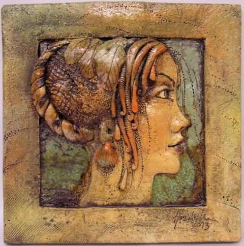 Keramická kachle - velká dekorace portrét keramika žena umění kachle horalek 