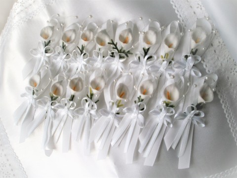 Svadobné  pierka pre hostí-káličky svadba hostia pierka nevesta žen 