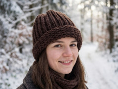 Pletená mega dlouhá čepka - Vánoční