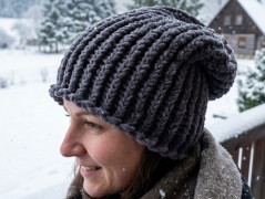 Pletená mega dlouhá čepka - Vánoční