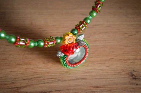 Bohatě - náhrdelník korálky korálek zelená zelený ze 