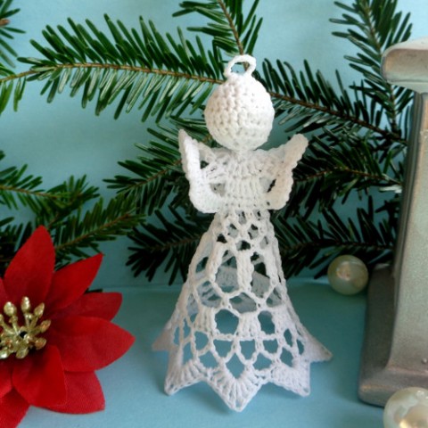 Háčkovaný andílek, bílý č.11 váza dekorace originální dárek ozdoby vánoce háčkovaná háčkovaný vánoční háčkování háčkované luxusní anděl andílek andělíček stromeček chvojí vanoční 