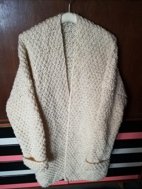 Ručně pletený dlouhý svetr pletený svetr teplý ruční práce kardigan 