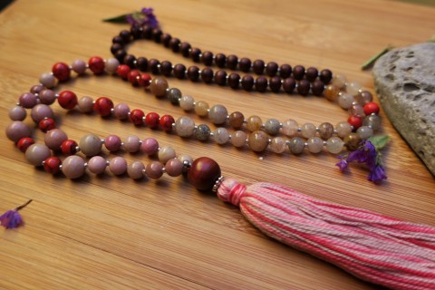 Náhrdelník Mala/Japa/ - 108 korálků náhrdelník korálky originál ochrana kameny indie léčivý modlitba ochranný čakrový meditační joga uklidnění hamsa yoga mala fatima 