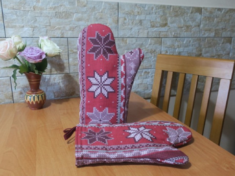 Chňapka dlouhá - Bordó 1 domov dekorace děti kapsář hračky postýlka venkov rukavice chňapka do kuchyně 