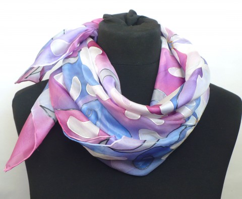 Hedvábný šátek 74 x 74 cm. malovaný hedvábný šátek béžový malba na hedvábí hedvábný šátek dárek pro ženu 