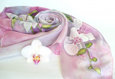 Bílá orchidej. Hedvábný šátek. malovaný šátek malba na hedvábí hedvábný šátek dárek pro ženu 