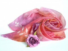 Hedvábný šátek Růže.
