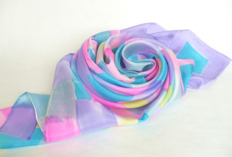 Luxusní šátek Lavender. růžový veselý šátek pestrobarevný malba na hedvábí hedvábný šátek dárek pro ženu 