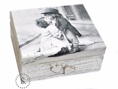 krabička - šperkovnice dřevo krabička decoupage šperkovnice masiv truhlička 