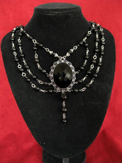 Náhrdelník Dark Lady náhrdelník romantika korálek černý kabošon lůžko gothic 