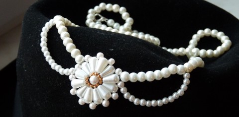 Perlový květ korálky květina elegantní bílá květ svatba kytka perličky perly svatební kvítek 