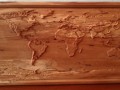 Dřevěná dubová mapa světa