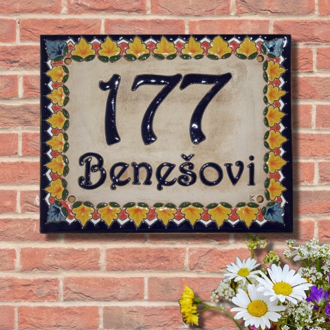 Domovní číslo španělský motiv ornament domovní číslo číslo popisné číslo na dům číslo na fasádu jmenovka na dům španělské motivy 