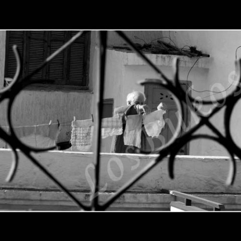 Velké prádlo prádlo dům město zeď afrika černobílá muž okno maroko ulice mříže pavlač výhled stařec 