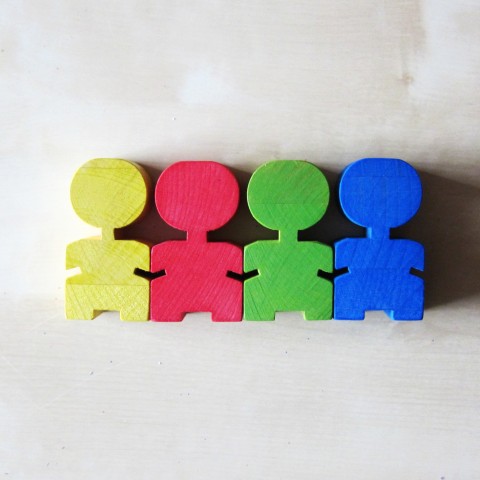 BOLÍK - dřevěný panáček barevný dřevo děti hračka figurka panáček bolík 