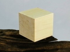 Dřevěná kostka hrací- 2,5 cm
