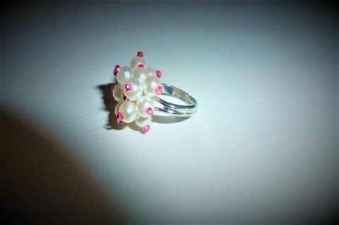 Prsten plný perel 