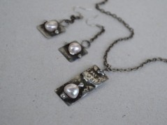 Náhrdelník ze skleněných perel