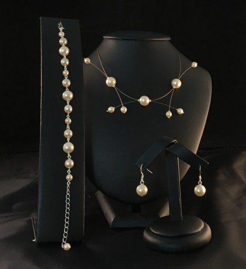 Simona Šampaň náhrdelník náramek náušnice perle ketlování hand made voskové perlé 