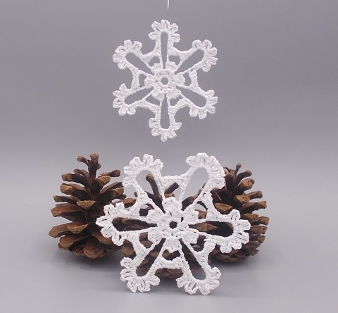 Háčkované ozdoby, vločka č. 18 dekorace ozdoby vánoce háčkovaná bavlna vánoční hvězda ozdoba háčkované hvězdička sněhová vločka snowflake na stromeček christmas zavěsit na stromek snowflakes 
