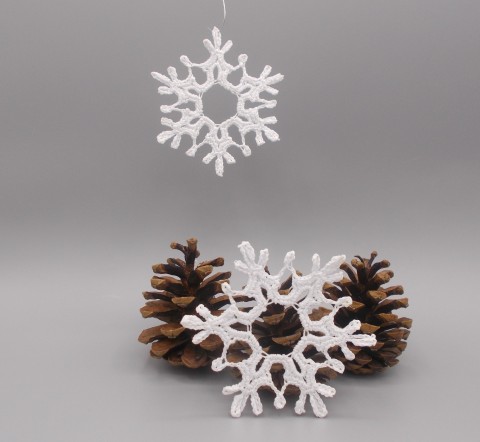 Háčkovaná vánoční vločka č. 26 dekorace ozdoby vánoce háčkovaná bavlna vánoční hvězda ozdoba háčkované hvězdička sněhová vločka snowflake na stromeček christmas zavěsit na stromek snowflakes 