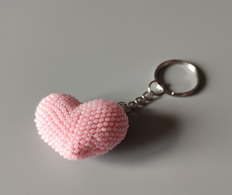 Přívěsek na klíče - srdíčko srdce dárek korálky srdíčko srdíčka klíčenka valentýn z lásky na klíče z korálků 