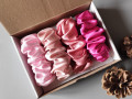 Dárková sada 4 scrunchies L růžová