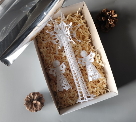 Dárková sada ozdob - 3 ks - č.1 dárek ozdoby vánoce dáreček vánoční ozdoba háčkované baňky výzdoba na stromeček baňka na stromek pod stromeček merry christmas v krabičce zabaleno pod stromek 