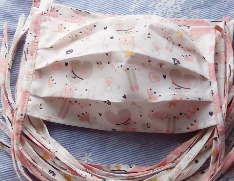 MĚL JSEM MYŠKU TANEČNICI - SADA 4ks růžová bílá textil béžová cool elegance doplňky jednoduchá rouška ochranná bavlněná maskáčovaná covid 