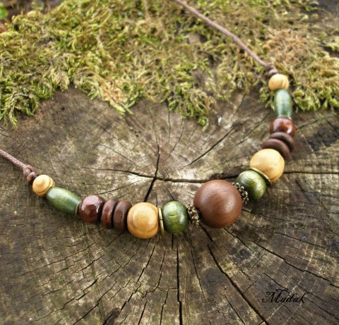 Kolekce Flowering wood LXXXVII. dřevěné náhrdelník originální zelená hnědá dámský barevný veselý podzimní mech petrol 