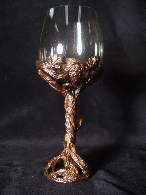 Sklenice na víno - vinná réva víno sklenička vinná skleničky glass wine vinný history glasses historical 