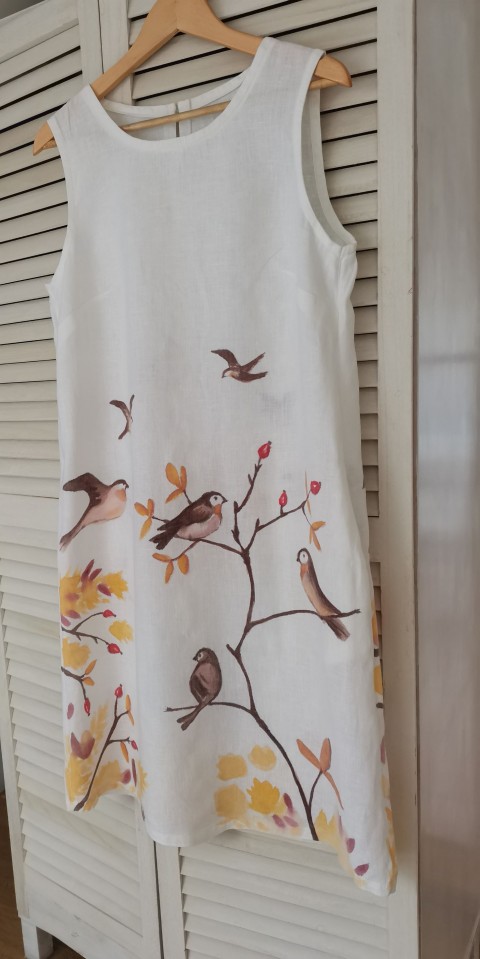 Malované lněné šaty Ptáci v trní malované podzim pták letní příroda hnědá romantika len šaty lehké originál ptáčci keř šípek lněné 